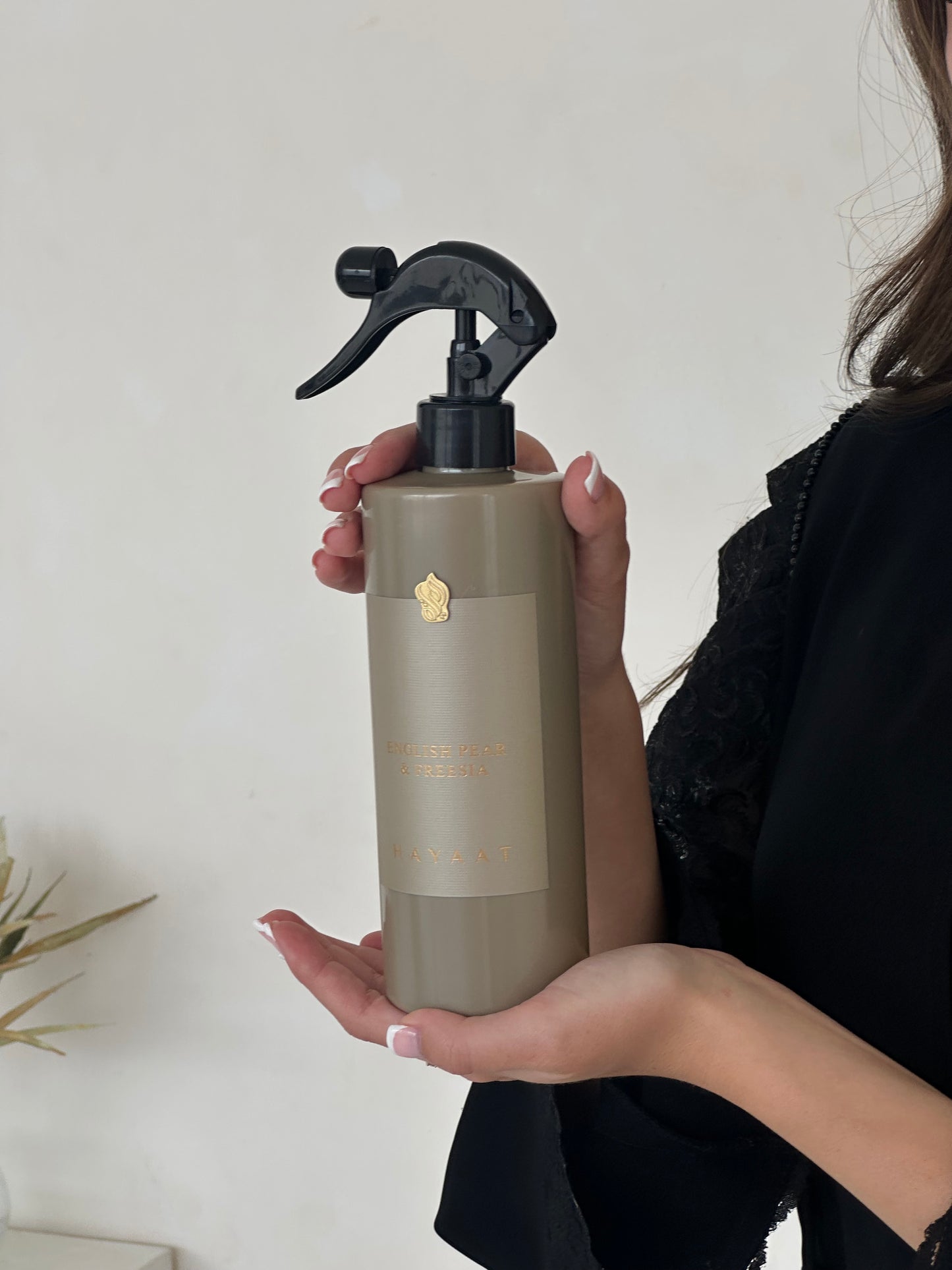 English Pear & Freesia Room Spray
